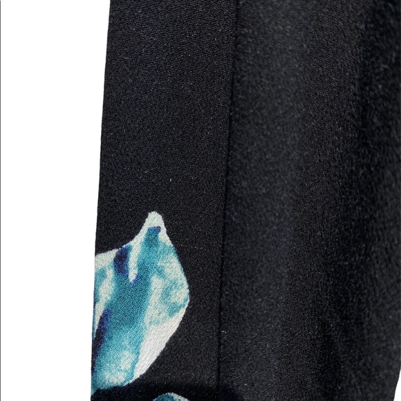 Kendall & Kylie Black Floral Romper Small - Picture 13 of 16